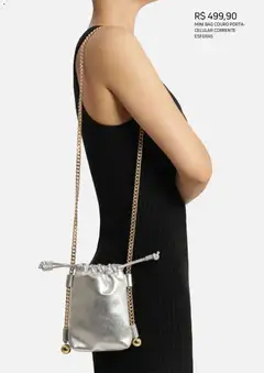 Arezzo promoções - Pré-Visualização do folheto da loja Arezzo, válido de 18.12.2025 | Página: 12 | Produtos: Celular, Porta