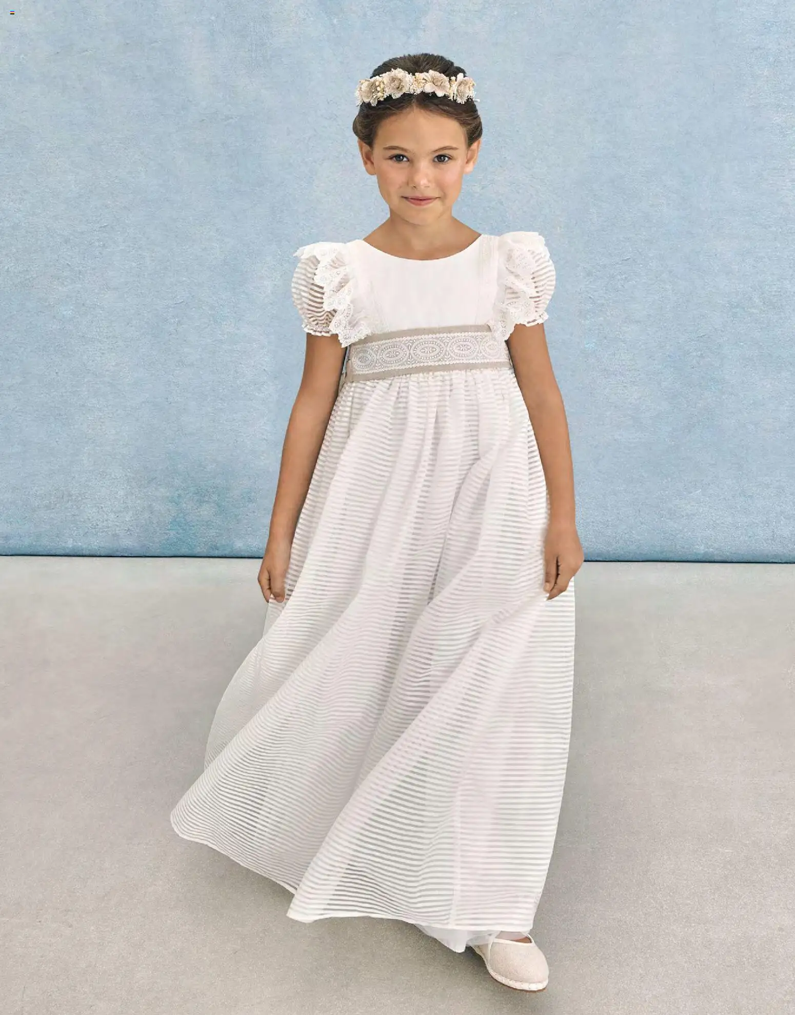 Nuevas ofertas de El Corte Inglés válidas en toda la República Mexicana desde el 20.11.2025. ¡Encuentra las mejores ofertas en El Corte Inglés catálogo Comuniones 2026! | Página: 42