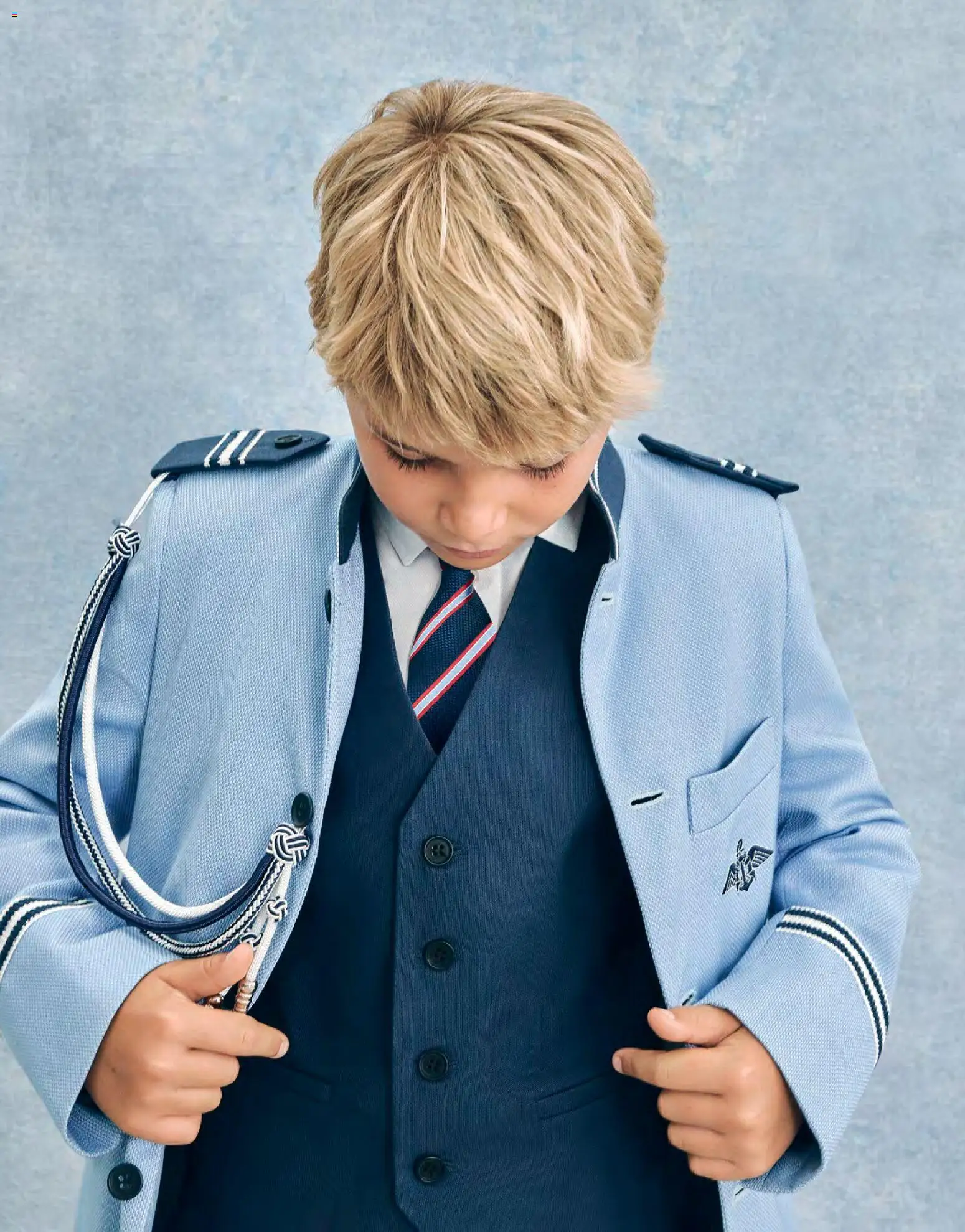 Nuevas ofertas de El Corte Inglés válidas en toda la República Mexicana desde el 20.11.2025. ¡Encuentra las mejores ofertas en El Corte Inglés catálogo Comuniones ! | Página: 17