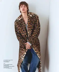  | 페이지: 57 | 상품: 코트