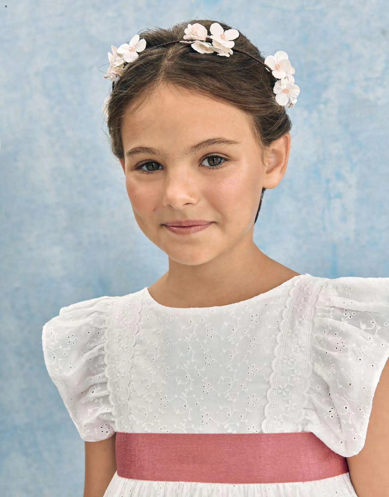 Nuevas ofertas de El Corte Inglés válidas en toda la República Mexicana desde el 20.11.2025. ¡Encuentra las mejores ofertas en El Corte Inglés catálogo Comuniones 2026! | Página: 46