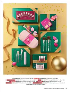 Preview of QUO BEAUTY® Deluxe Lip Gloss Set, Deluxe lip gloss set. from shop Pharmaprix valid from 22.11.2025 | Page: 21 | Products: Brush, Sponge, Lip gloss, Mask