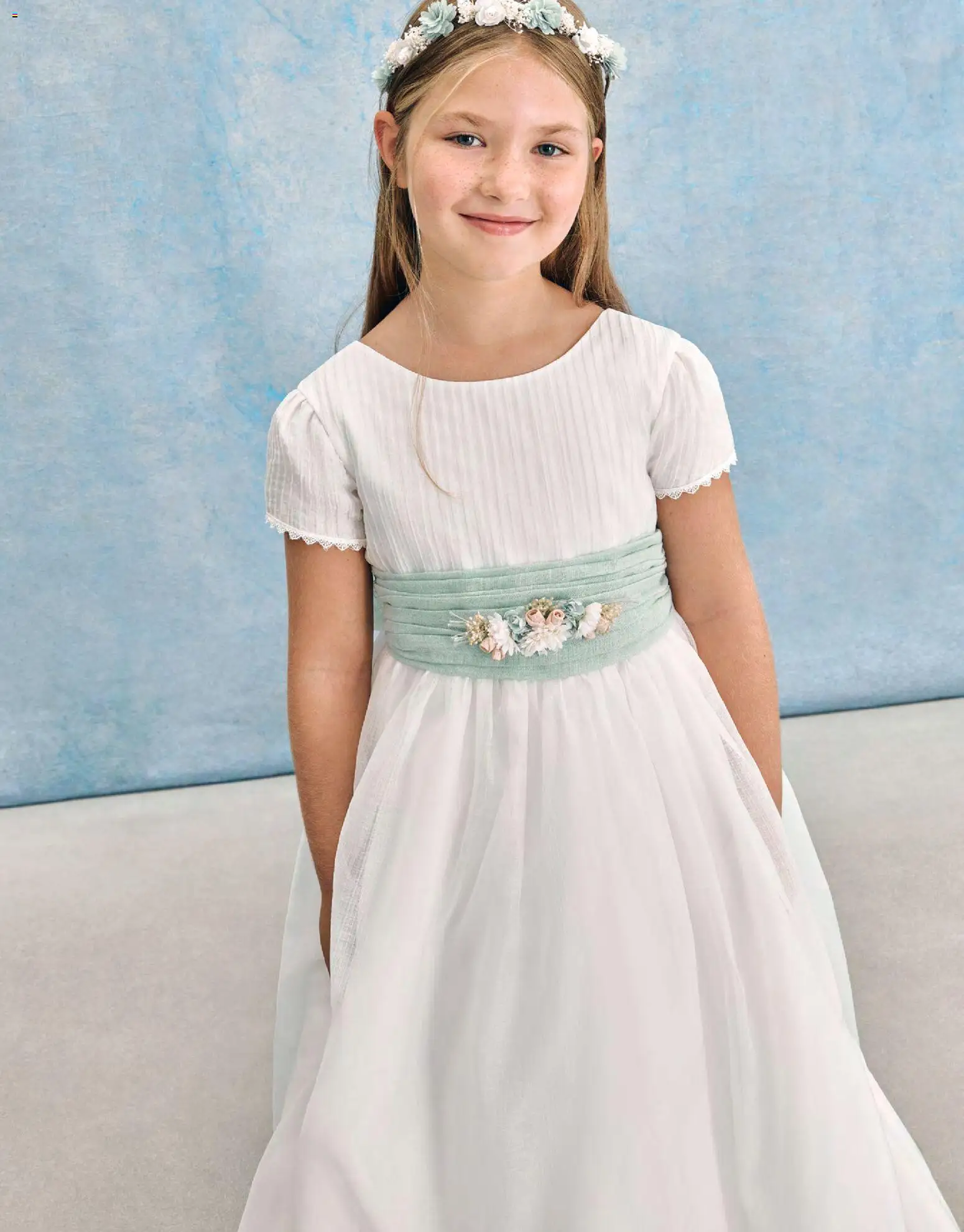 Nuevas ofertas de El Corte Inglés válidas en toda la República Mexicana desde el 20.11.2025. ¡Encuentra las mejores ofertas en El Corte Inglés catálogo Comuniones 2026! | Página: 34